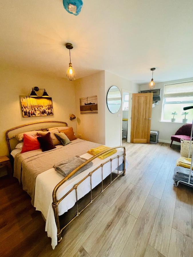 The Art Attic A Stylish Boutique Apartment Builth Wells Exterior photo